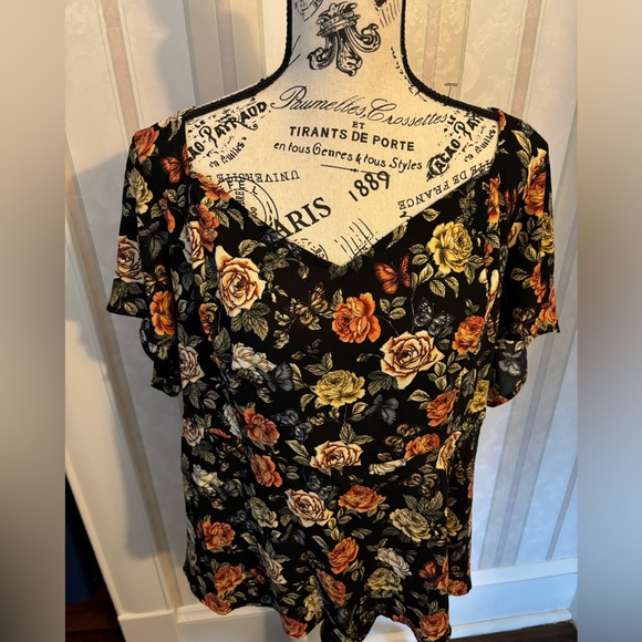 Peplum top - Picture 1 of 4